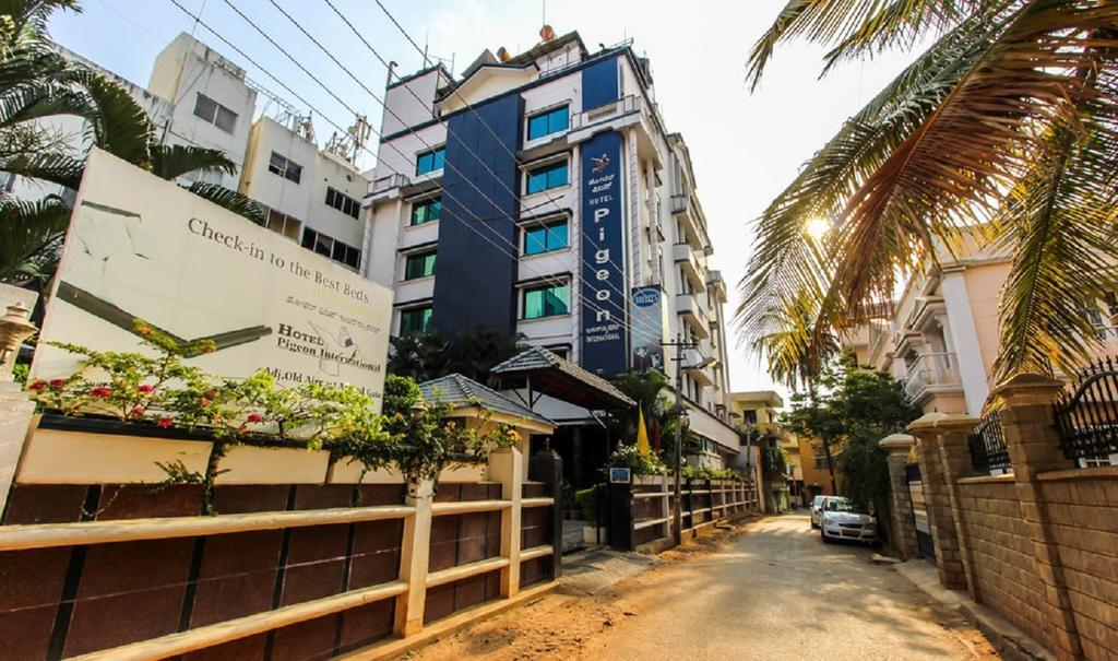 Hotel Pigeon International Μπανγκαλόρ Εξωτερικό φωτογραφία