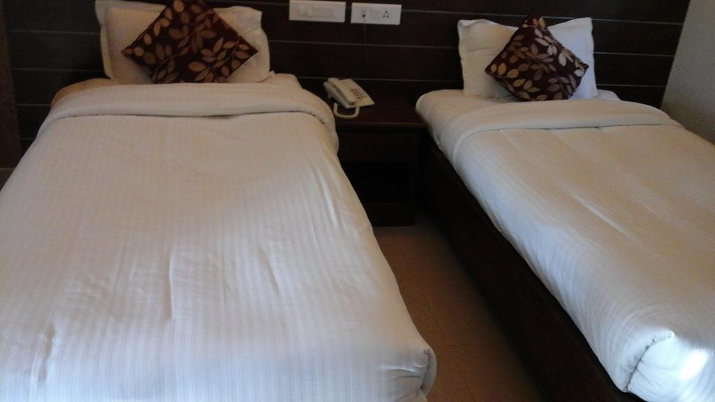 Hotel Pigeon International Μπανγκαλόρ Εξωτερικό φωτογραφία