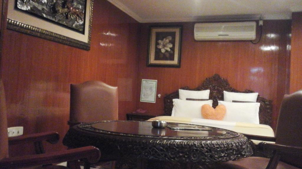 Hotel Pigeon International Μπανγκαλόρ Εξωτερικό φωτογραφία